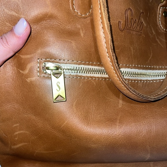 Sseko Convertable Shopper Bag in Caramel Leather - Picture 5 of 10